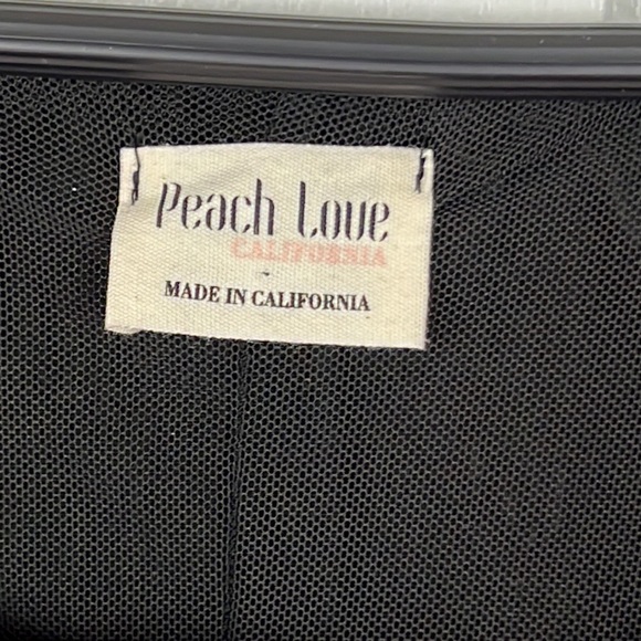 Peach Love California Blouse - Picture 2 of 4